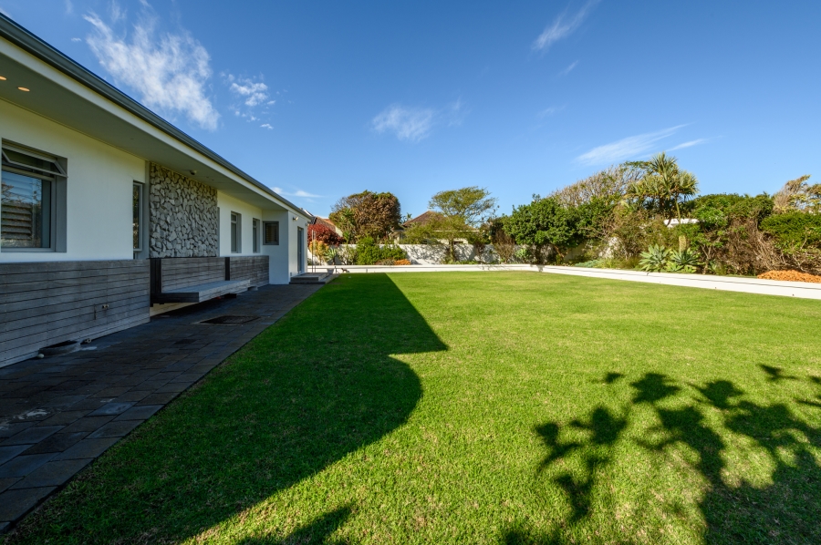 4 Bedroom Property for Sale in Summerstrand Eastern Cape